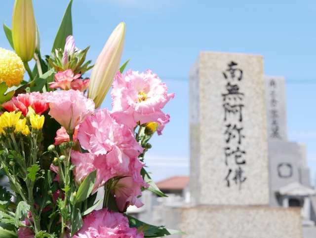 お墓